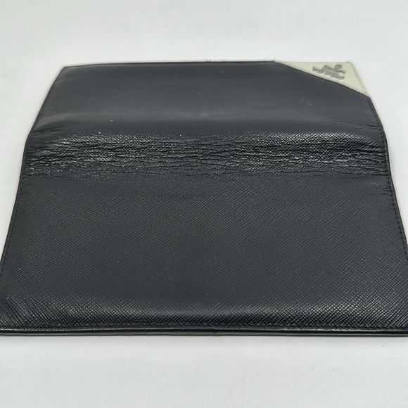 Authenticated PRADA Unisex Saffiano Leather Bi-Fold Bi-color Wallet- Black/White - Picture 16 of 16